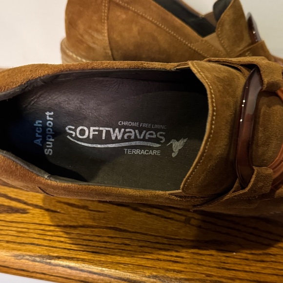 Stylish Tan Suede Loafers with Chunky Heel - Picture 9 of 11